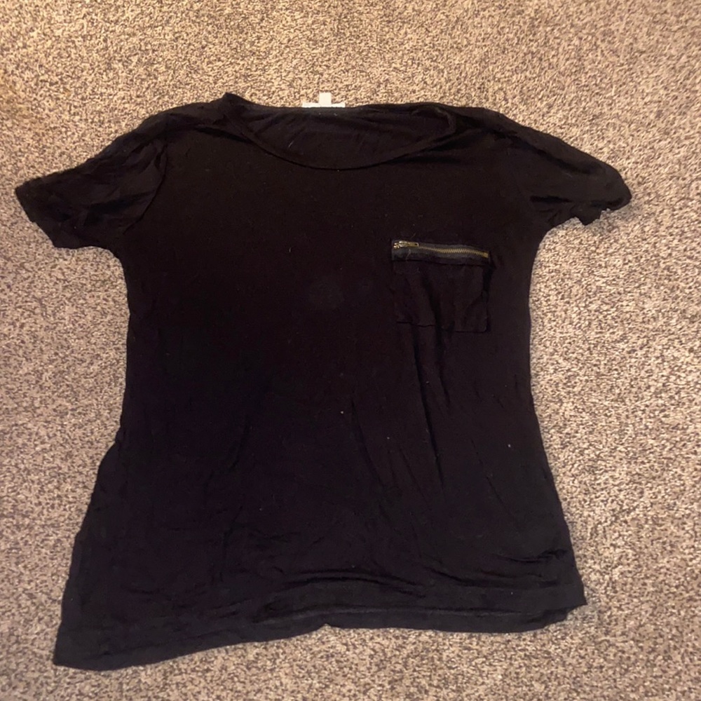 Tee